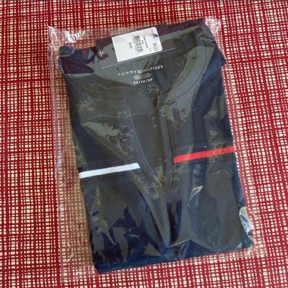 新品　セール[XS ]Tommy Hilfiger(トミーヒルフィガー)　Tシャツ半袖 ネイビー_画像4