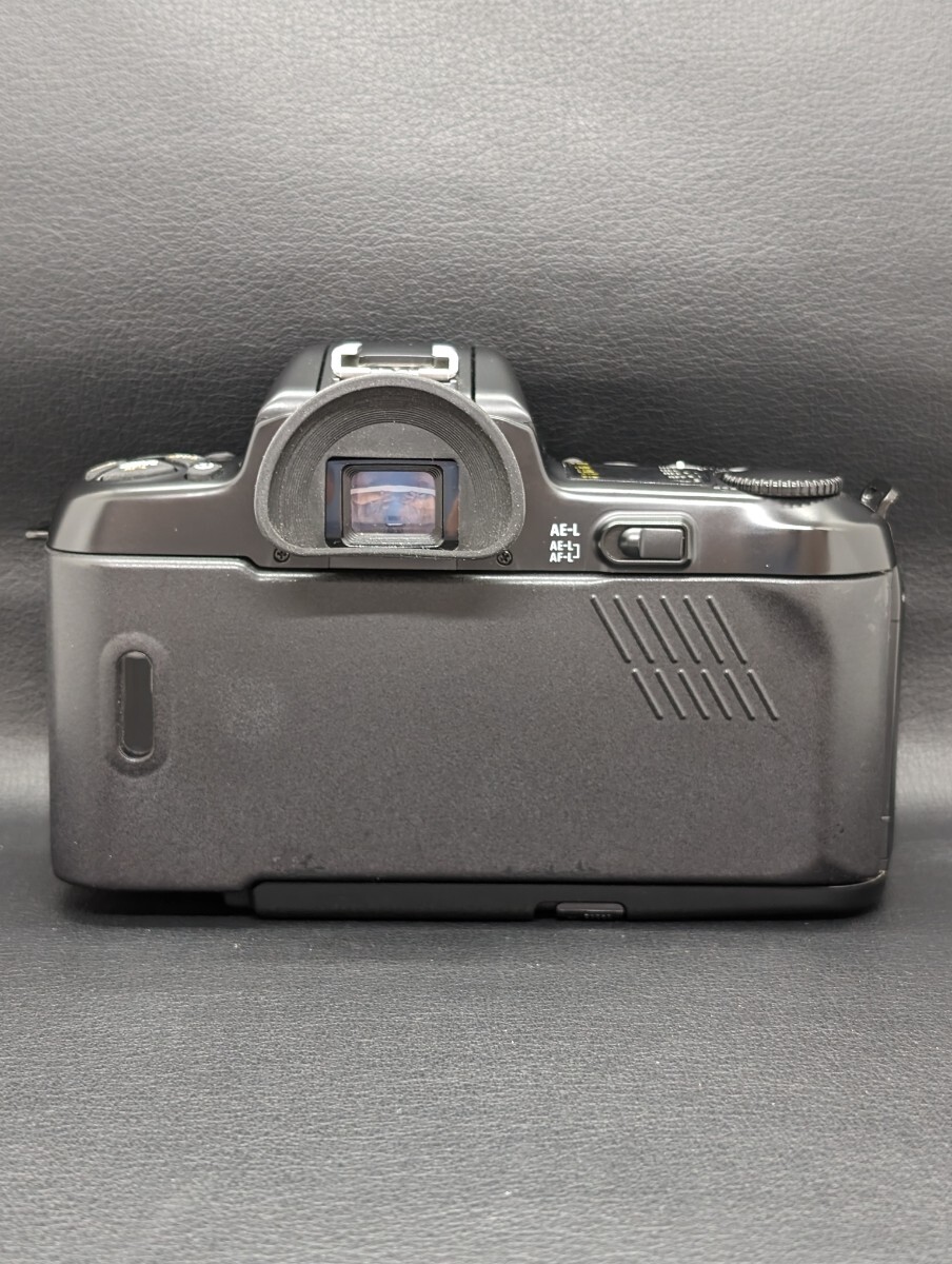 美品 保管品【Nikon AF F-601】ニコン フィルム カメラ 本体 ボディー ブランド 光学機器 アンティーク コレクション オートフォーカスの画像4