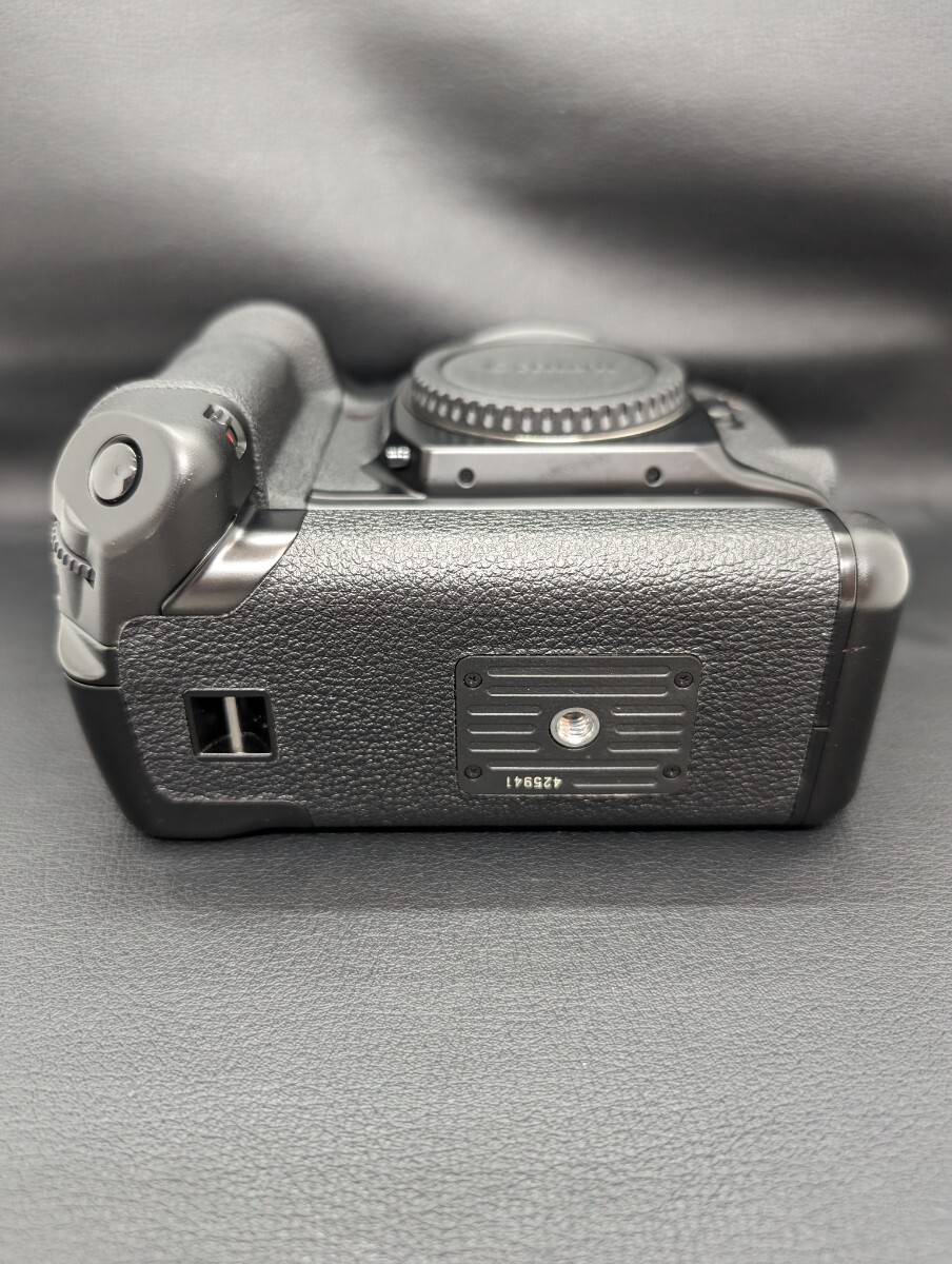 CANON EOS-1N フィルムカメラ ボディ POWER DRIVE BOOSTER E1 CANON EOS-1N フィルムカメラ ボディ POWER DRIVE BOOSTER E1