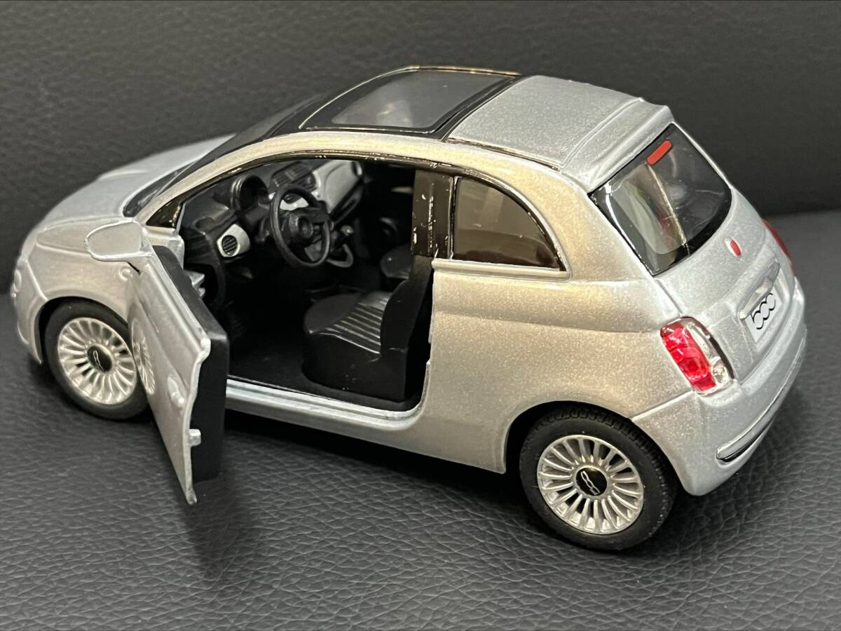 ◇◆3264　FIAT500　フィアット500　チンクエチェント　ミニカー　3台　おまとめ　ホワイト　レッド　シルバー　現状保管品◆◇_画像8