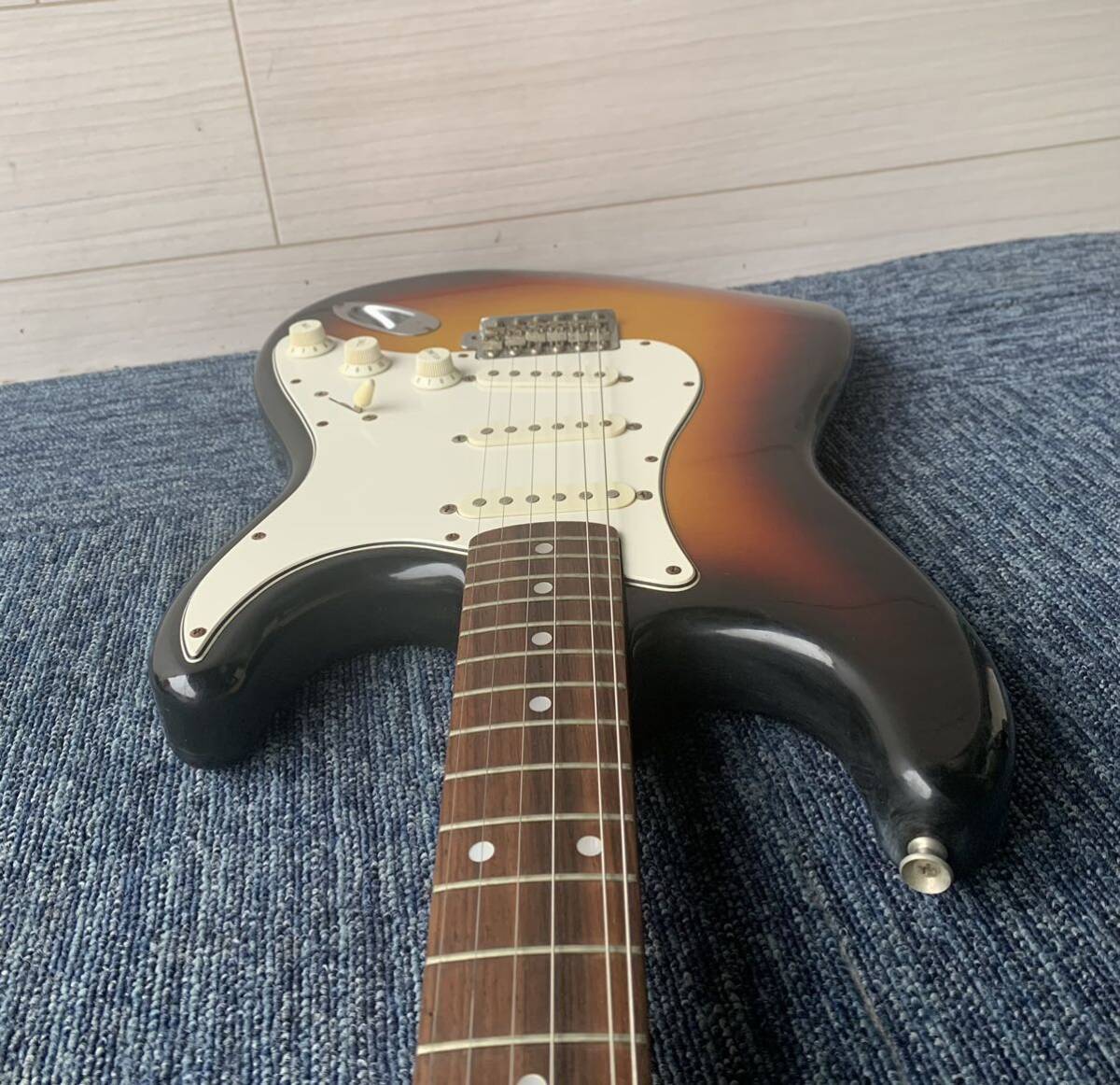 Squier Stratocaster by Fender Japan ストラト エレキギター 動作未確認の画像7