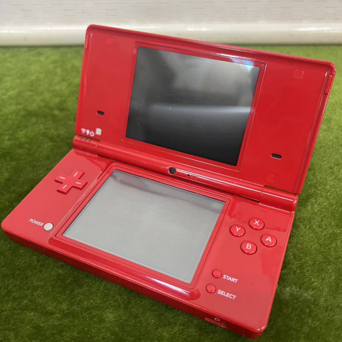 ★☆動作確認済み/任天堂/Nintendo Nintendo DS DSi 本体 3台まとめ/ブラック/レッド/シルバー/一部箱付き_画像2