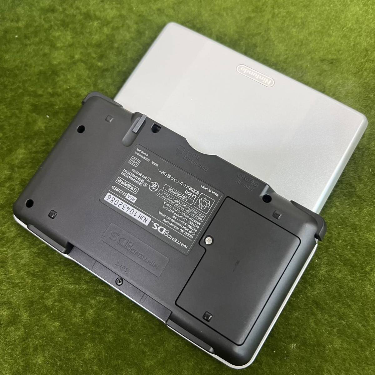 ★☆動作確認済み/任天堂/Nintendo Nintendo DS DSi 本体 3台まとめ/ブラック/レッド/シルバー/一部箱付き_画像7