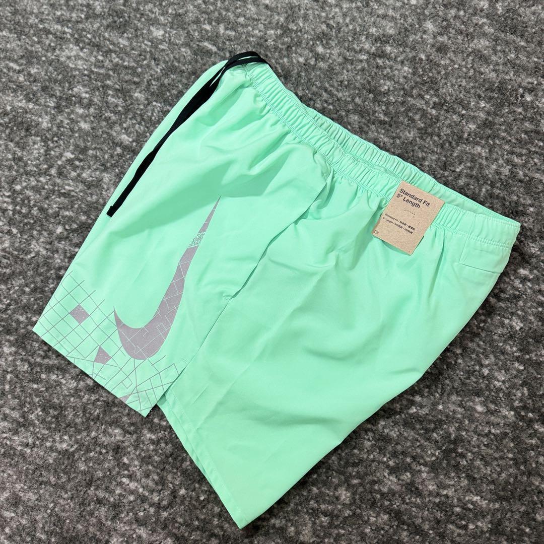 新品 Msize ナイキ ランディビジョン ショートパンツ NIKE ランニング ショーツ トレーニング スポーツ ジム ライトグリーン インナー付き_画像5