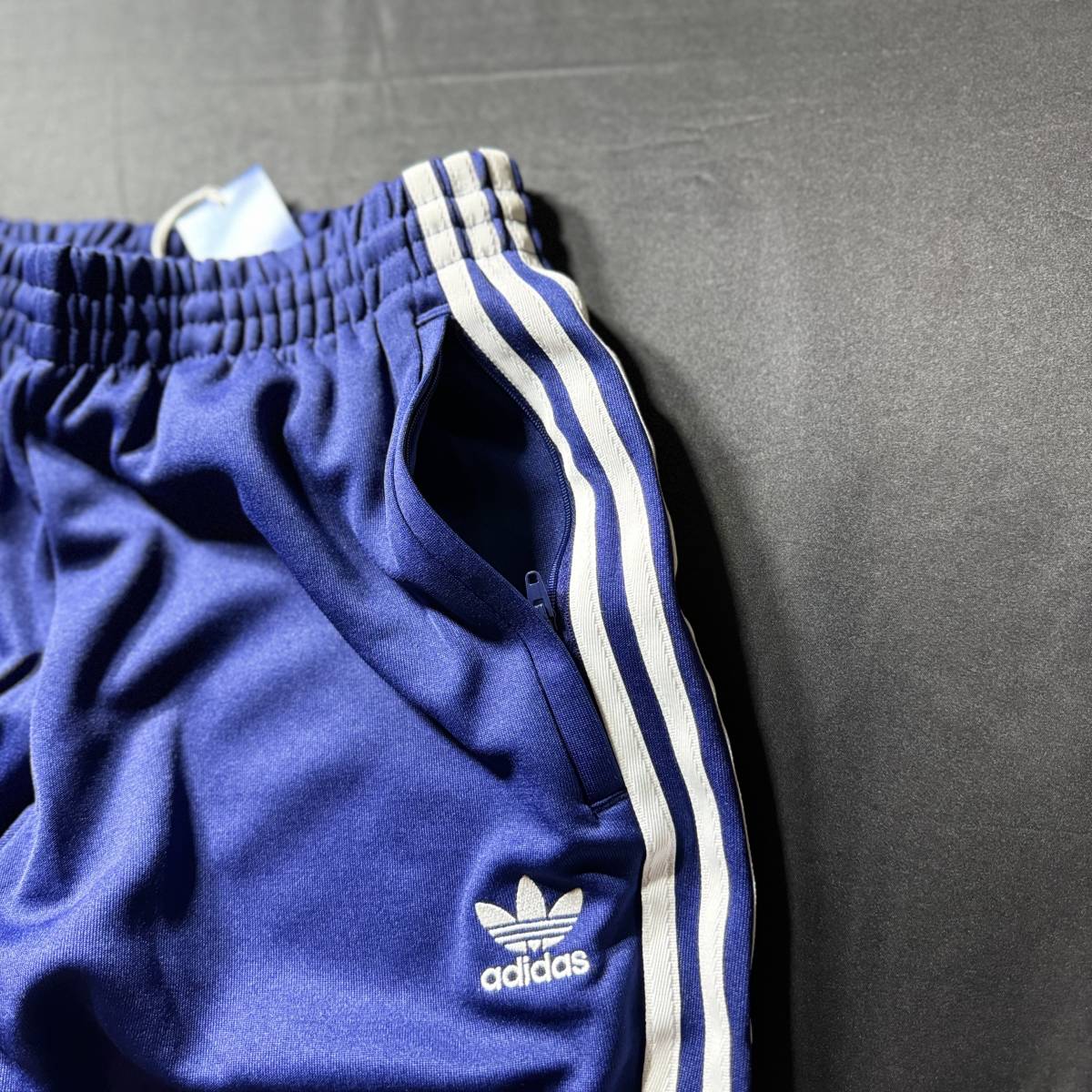 新品 adidas originals SST TRACK PANT Msize SUPERSTAR アディダスオリジナルス スーパースター トラックパンツ ジャージ スウェット 青の画像4