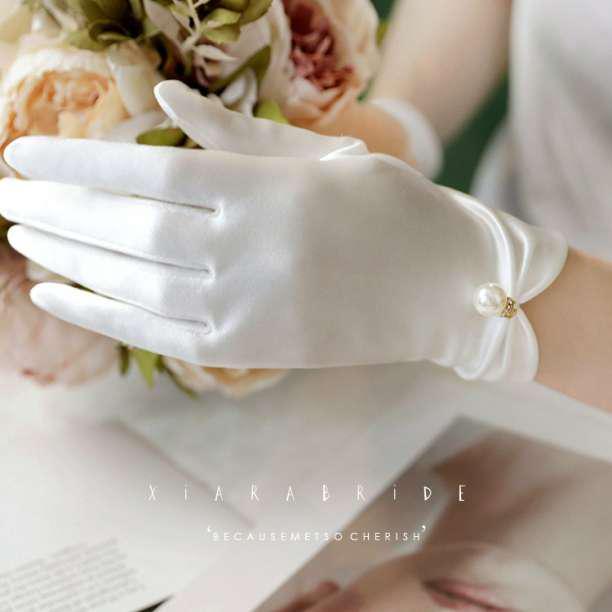 サテン ショート丈 白 ホワイト パール 白手袋 ウェディング グローブ 結婚式_画像3