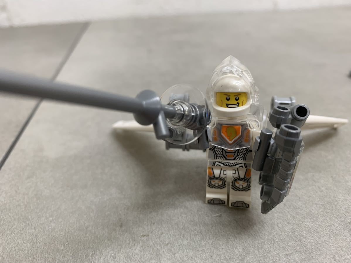 R2660304LEGO レゴ ネックスナイツ バトルスーツ アクセル 1つ未開封品　CLAY LANCE シールドセット ランス