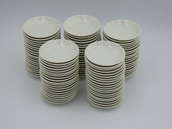 ◆◇雪粉引3.3豆皿×100個 / 約10cm 豆小皿 醤油皿 薬味 たれ入れ タレ入れ 陶器 日本製 業務用 和食器 まとめて 飲食店 / 新品 未使用◇◆_画像1