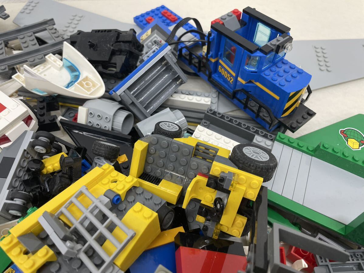 LEGO レゴ ブロック パーツ ミニフィグ 様々 大量 まとめ売り 約4kg CITY/TECHNIC 42037/60022/60052/60102/他 おもちゃ ジャンク 現状品_画像4