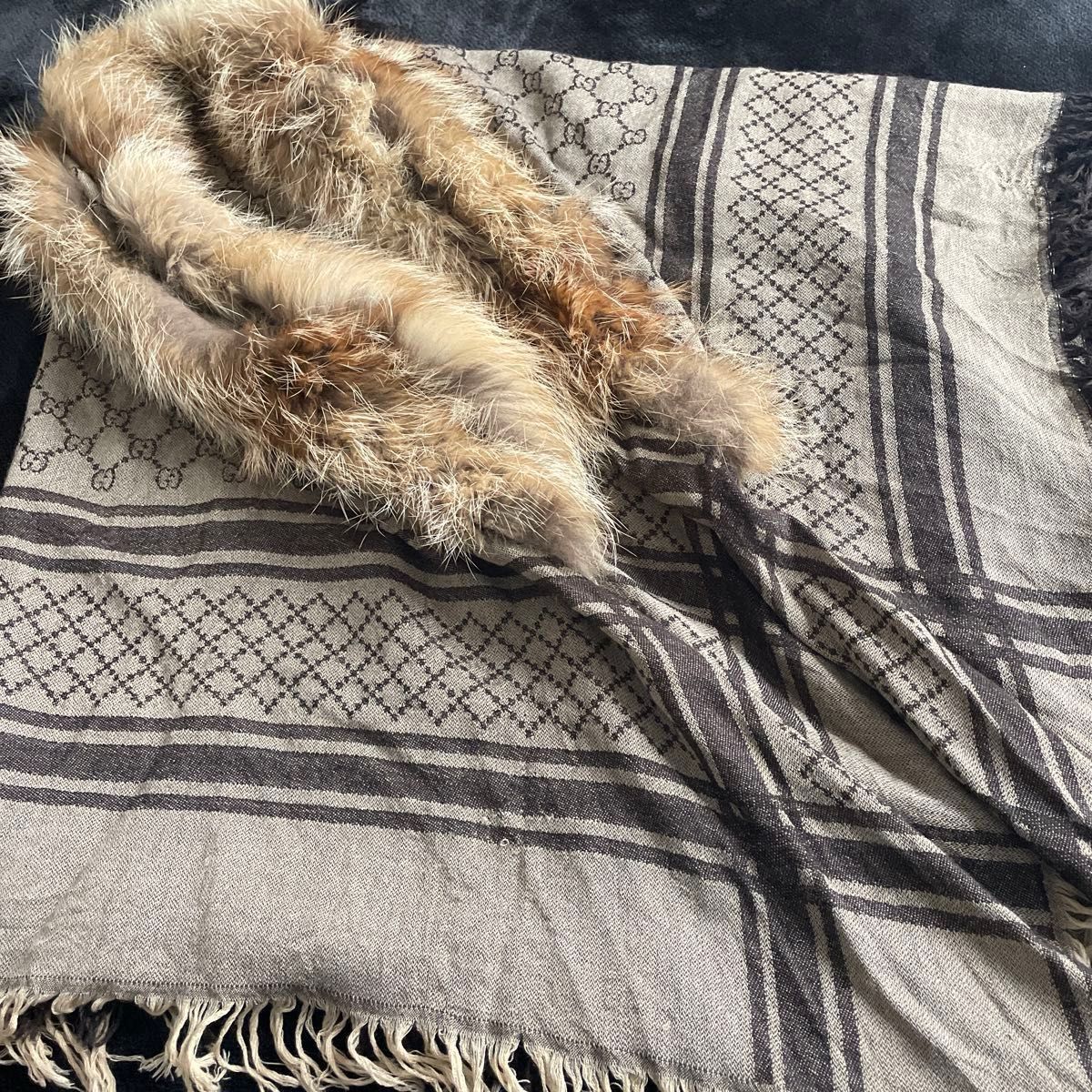 GUCCI グッチ ショール 大判ストール マフラー フォックスファー GUCCI グッチ ショール 大判ストール マフラー フォックスファー