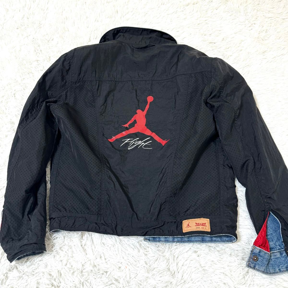 別注 NIKE JORDAN × Levi'sコラボ Gジャン リバーシブル ナイキ 別注 NIKE JORDAN × Levi'sコラボ Gジャン リバーシブル ナイキ