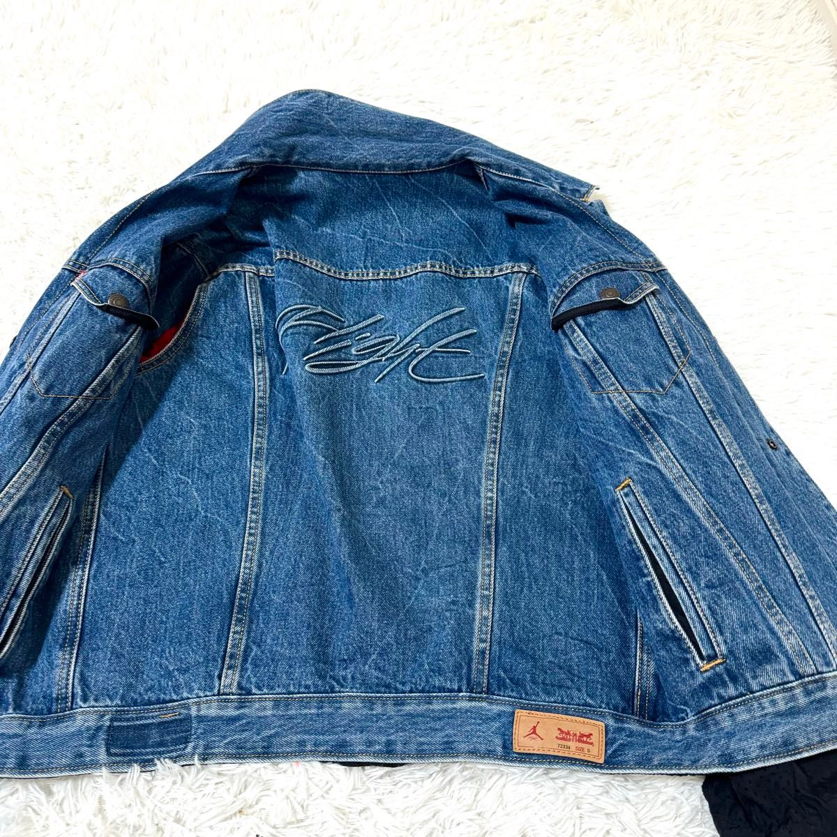 別注 NIKE JORDAN × Levi'sコラボ Gジャン リバーシブル ナイキ 別注 NIKE JORDAN × Levi'sコラボ Gジャン リバーシブル ナイキ