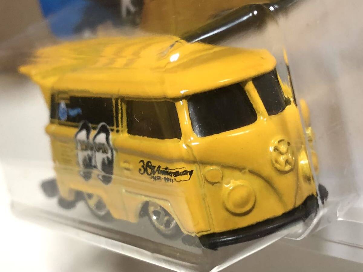 ラスト Kool Kombi Volks Wagen Mooneyes Panel Van 2022 クールコンビ フォルクス ワーゲン ムーンアイズ 30周年 Yellow イエロー 絶版_画像3