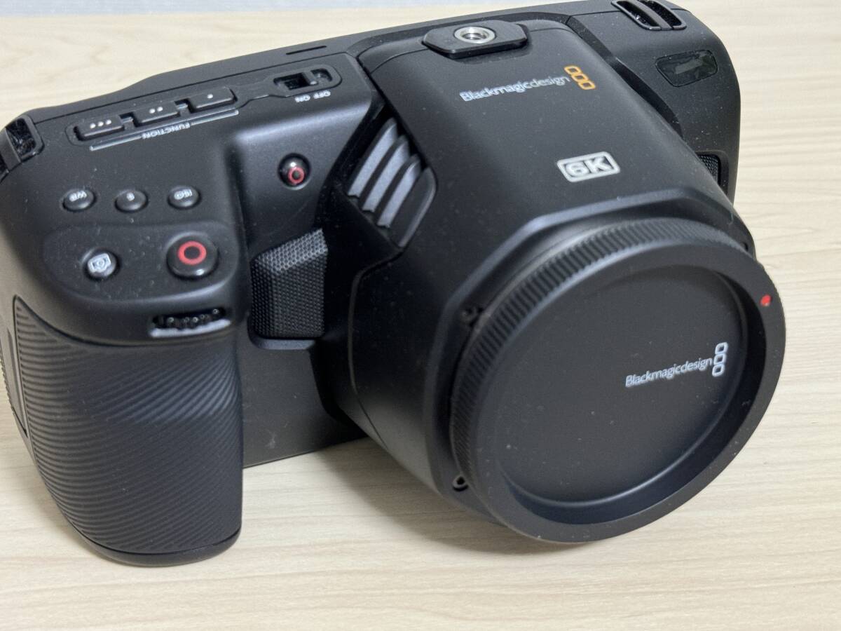 [ новый товар не использовался ]Blackmagic Pocket Cinema Camera 6K черный Magic дизайн 