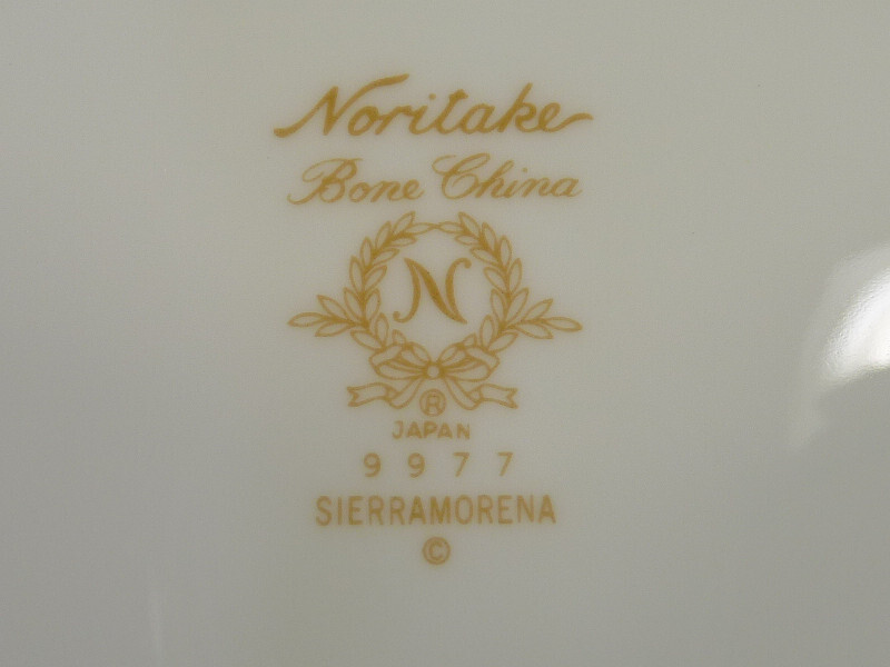 《SS》コレクター収集品 Noritake ノリタケ ボーンチャイナ カップ＆ソーサー２種７客・ケーキ皿３枚_画像6