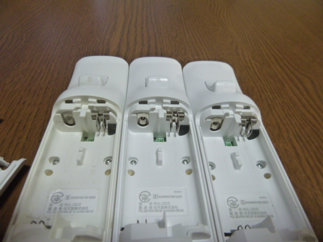 RS009【送料無料 即日配送 動作確認済】Wii リモコン ストラップ　3個セット ホワイト　白　セット
