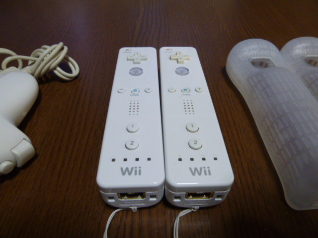 RSJN045【送料無料 動作確認済】Wii リモコン ヌンチャク ジャケット ストラップ　 2個セット ホワイト　白　カバー
