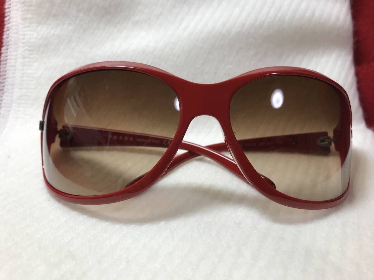 レアカラー★GACKT同型同色★PRADA サングラス SPR14G レッド プラダ vartix原型 赤　メガネフレーム (１)