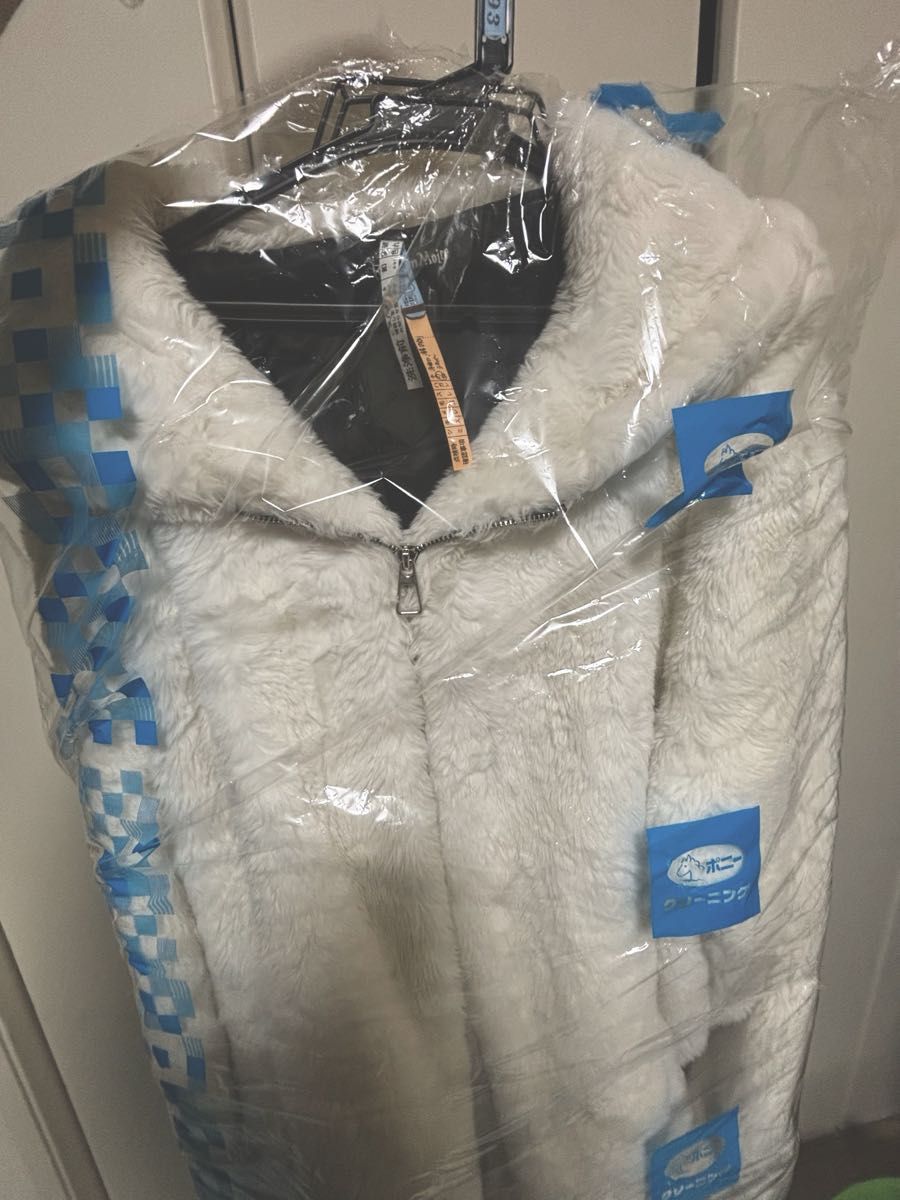 Dimmoire ディムモアール BABY SHEEPファーパーカー / White Dimmoire ディムモアール BABY SHEEPファーパーカー / White