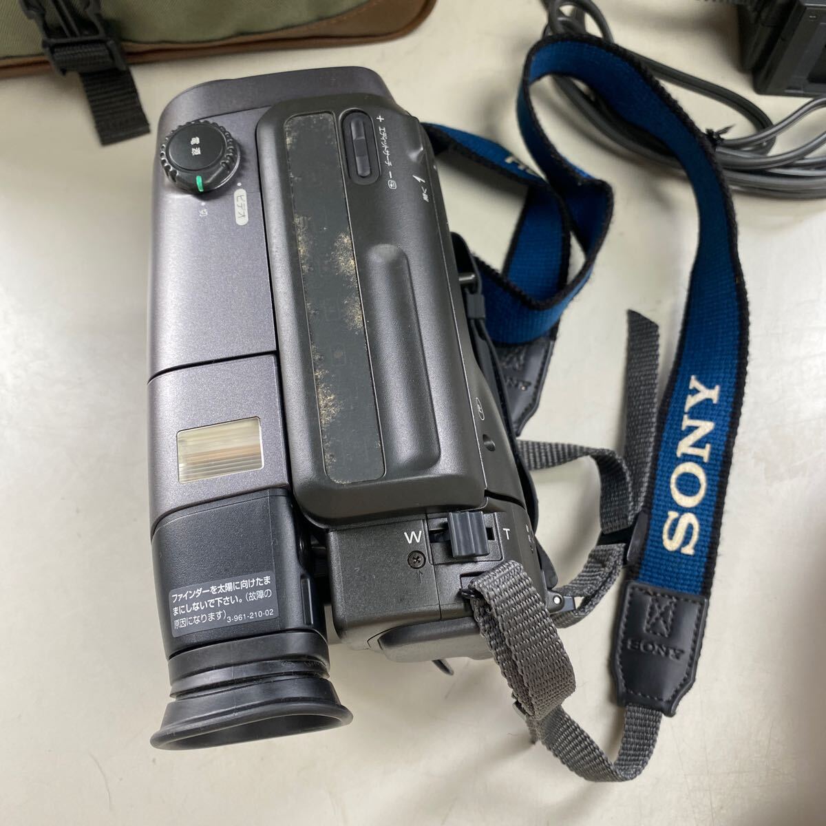ソニー SONY ビデオカメラ ハンディカム AF CCD-TR11 アダプター　AC-V515 カセット　W-0319-18_画像6