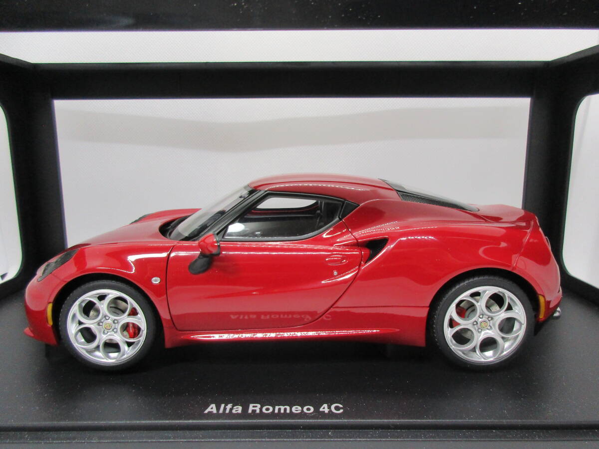 1/18 オートアート アルファ・ロメオ 4C アルファ・レッド 70189 AUTOart Alfa Romeo の画像2