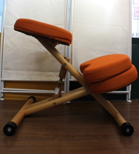 のK3209　　宮武製作所 バランスチェア プロポーションチェア 学習椅子 学習イス 子供用 補助クッション付き 姿勢矯正椅子 オレンジ_画像10