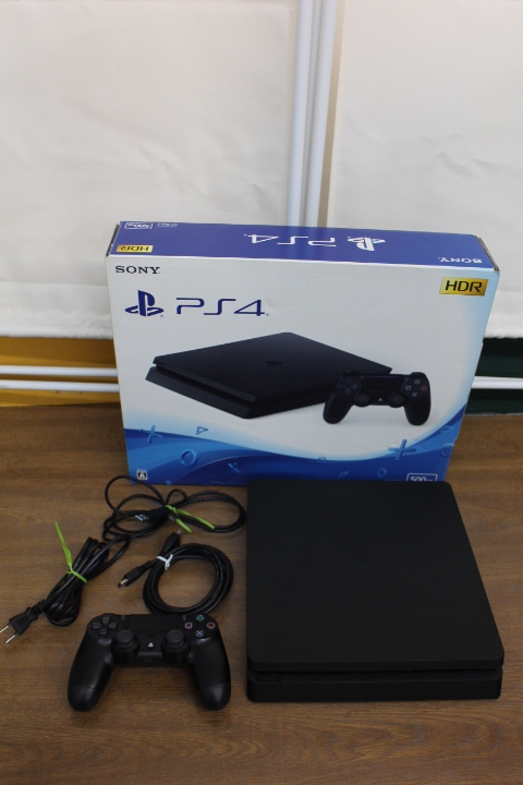 のK3226　　動作確認済み PS4 プレステ4 プレイステーション4 Playstation4 CUH-2100A 500GB ジェットブラック 初期化済