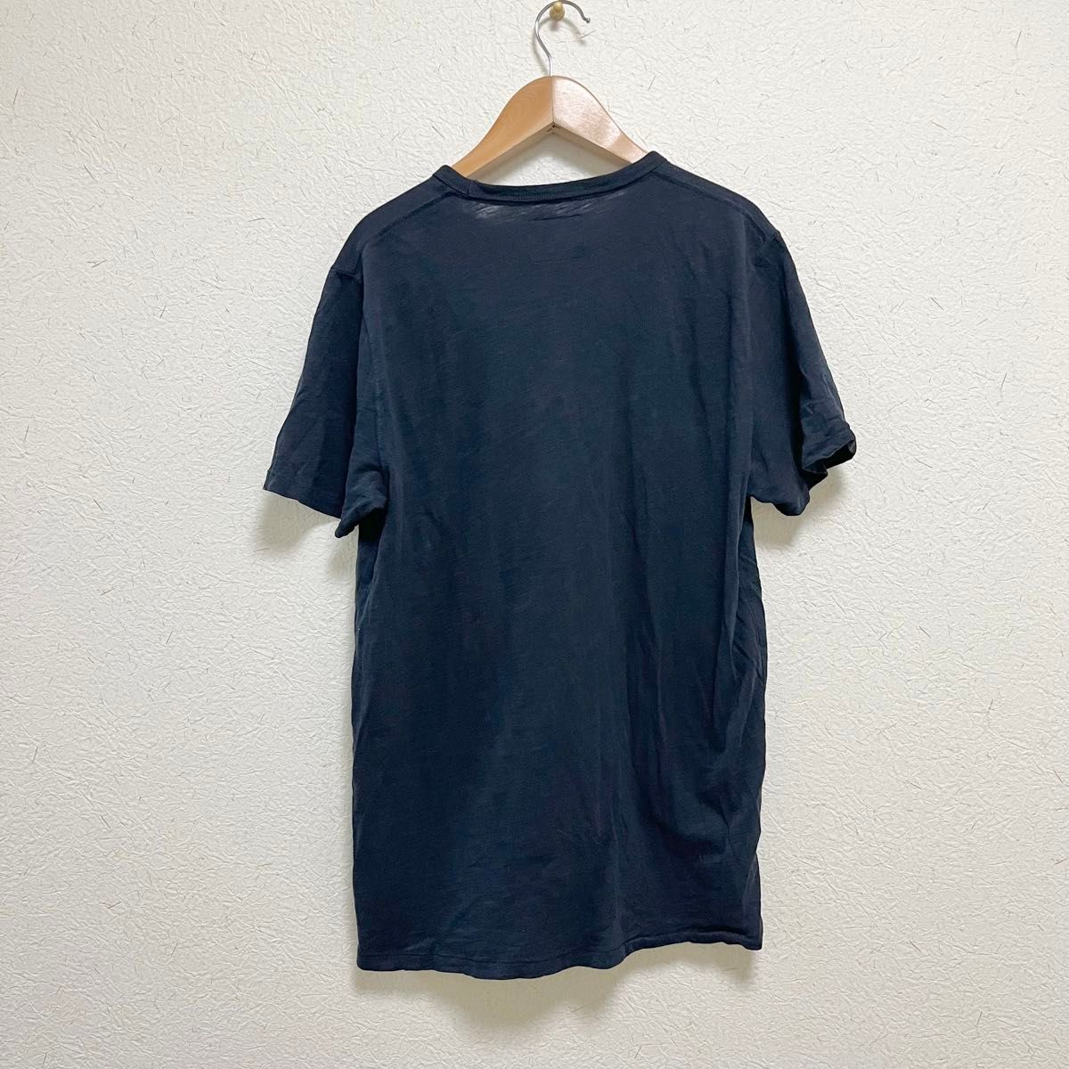 Abercrombie&Fitch  半袖Tシャツ　ネイビー　胸ポケット　ロゴ入り