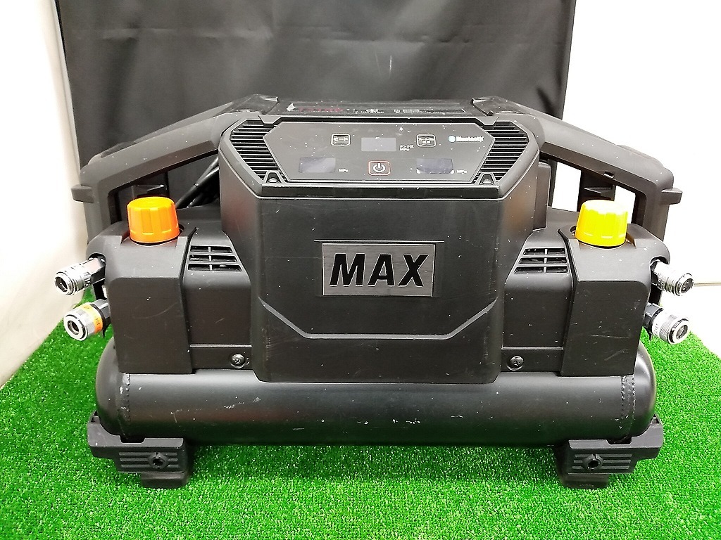 中古品 MAX マックス 45気圧 常圧/高圧 エアコンプレッサ AK-HL1310E ブラック タンク11L_画像1