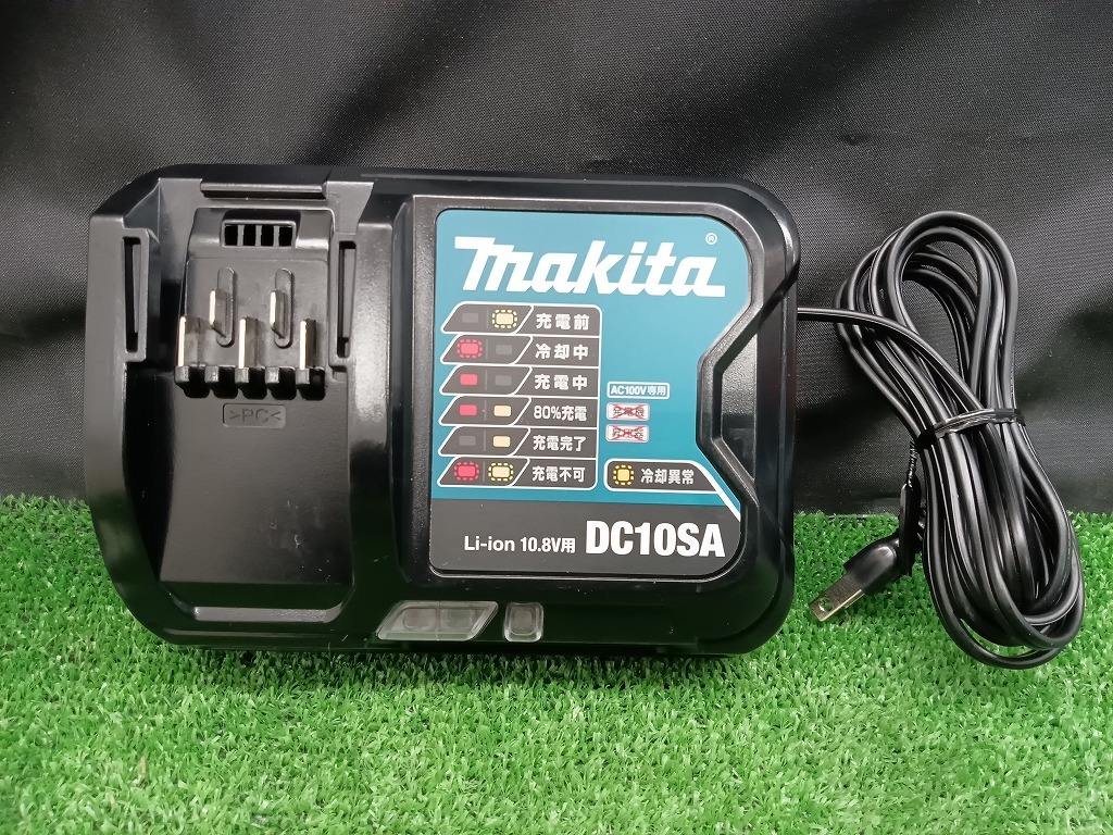 中古品 makita マキタ 10.8V 2.0Ah 1.5Ah 充電式 タッカ ST113DSH バッテリー2個 充電器付_画像8