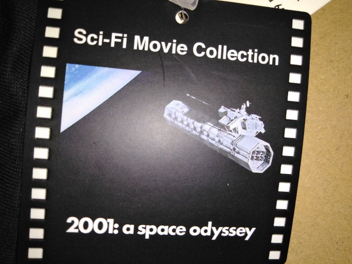 Mサイズ ユニクロ 半袖Tシャツ 2001年宇宙の旅 ブラック 黒 SF映画コレクション タグ付き未着用