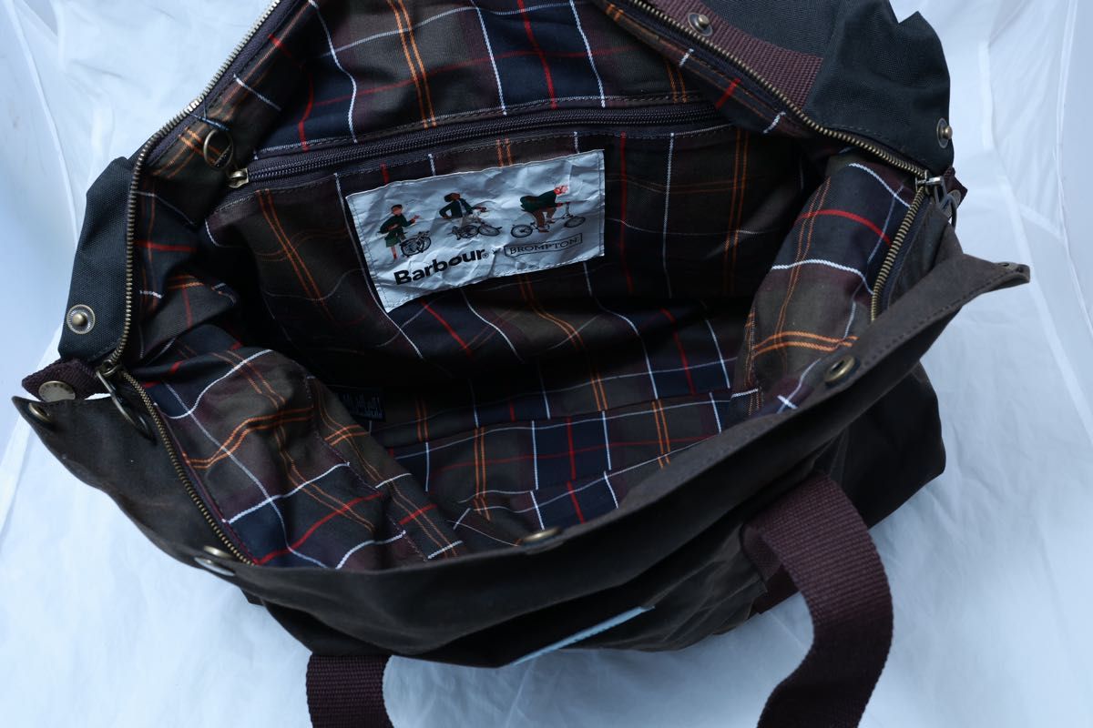 ドイツ製 Barbour x Brompton Wax Holdall 限定モデルのbag 新品 ドイツ製 Barbour x Brompton Wax Holdall 限定モデルのbag 新品