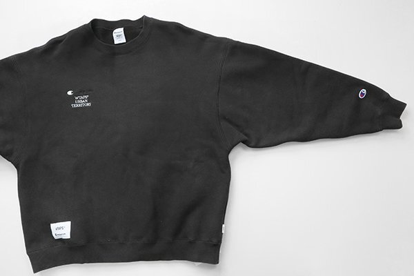 WTAPS × Champion ◆ クルーネック スウェットシャツ (C8-X016) 黒 Lサイズ トレーナー 裏起毛 ダブルタップス チャンピオン◆13/ RN19