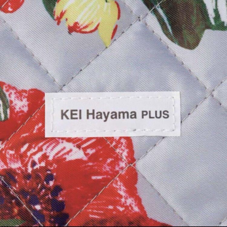送料無料 KEI Hayama PLUS ケイハヤマプリュス 容量たっぷり華やか花柄キルティングバッグ ショルダーバッグ グレー 軽量 素敵なあの人付録_画像4