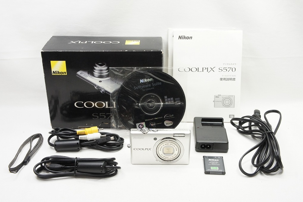 【適格請求書発行】良品 Nikon ニコン COOLPIX S570 コンパクトデジタルカメラ シルバー 元箱付【アルプスカメラ】240225f_画像1