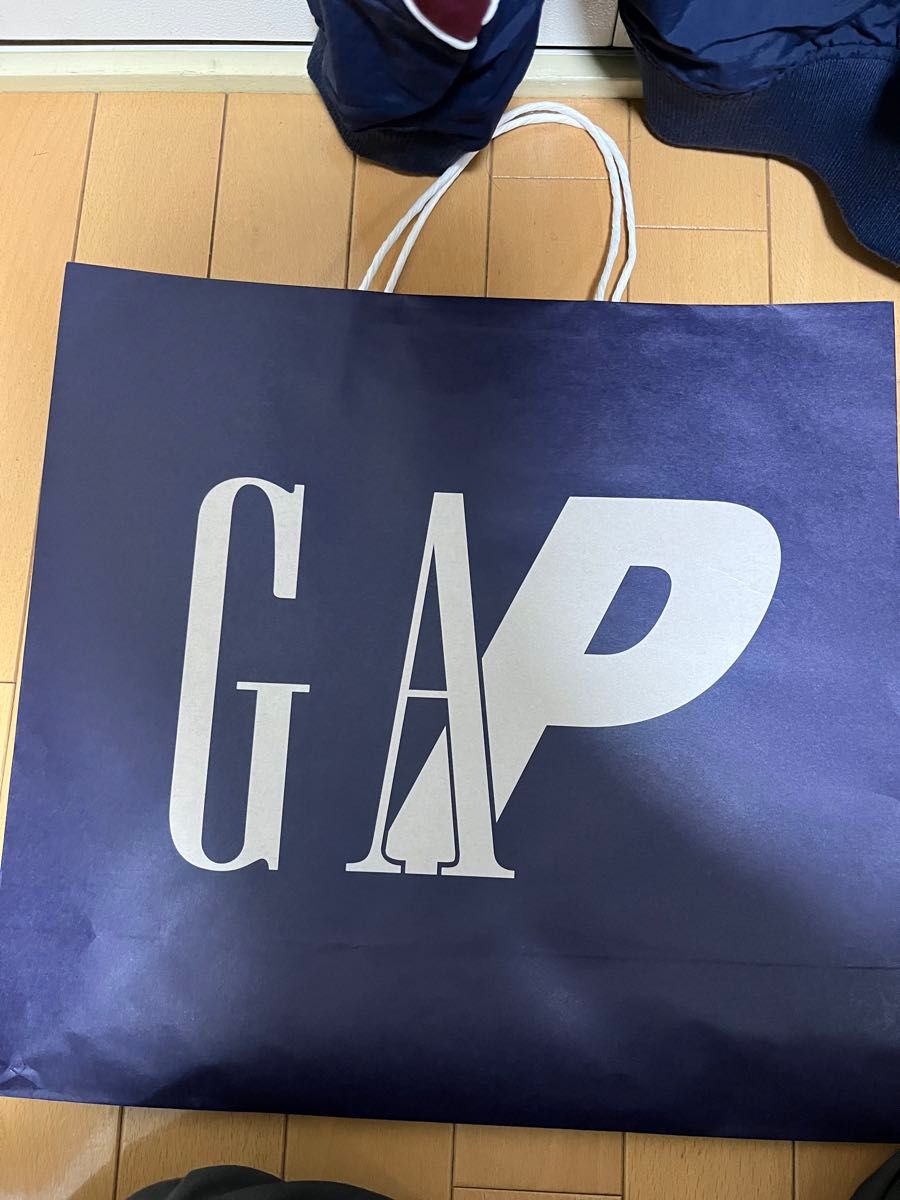 PALACE x Gap Nylon Track Top PALACE x Gap Nylon Track Top