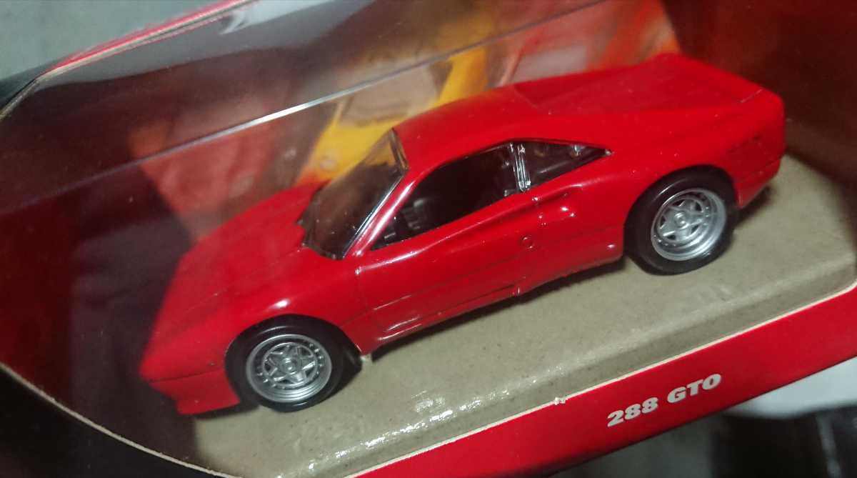 未開封 1/43 ホットウィール フェラーリ 288 GTO レッドの画像2