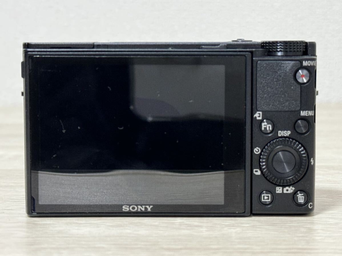 元箱付き、付属品多数！SONY ソニー コンパクトデジタルカメラ Cyber-shot RX-100V DSC-RX100M5_画像4
