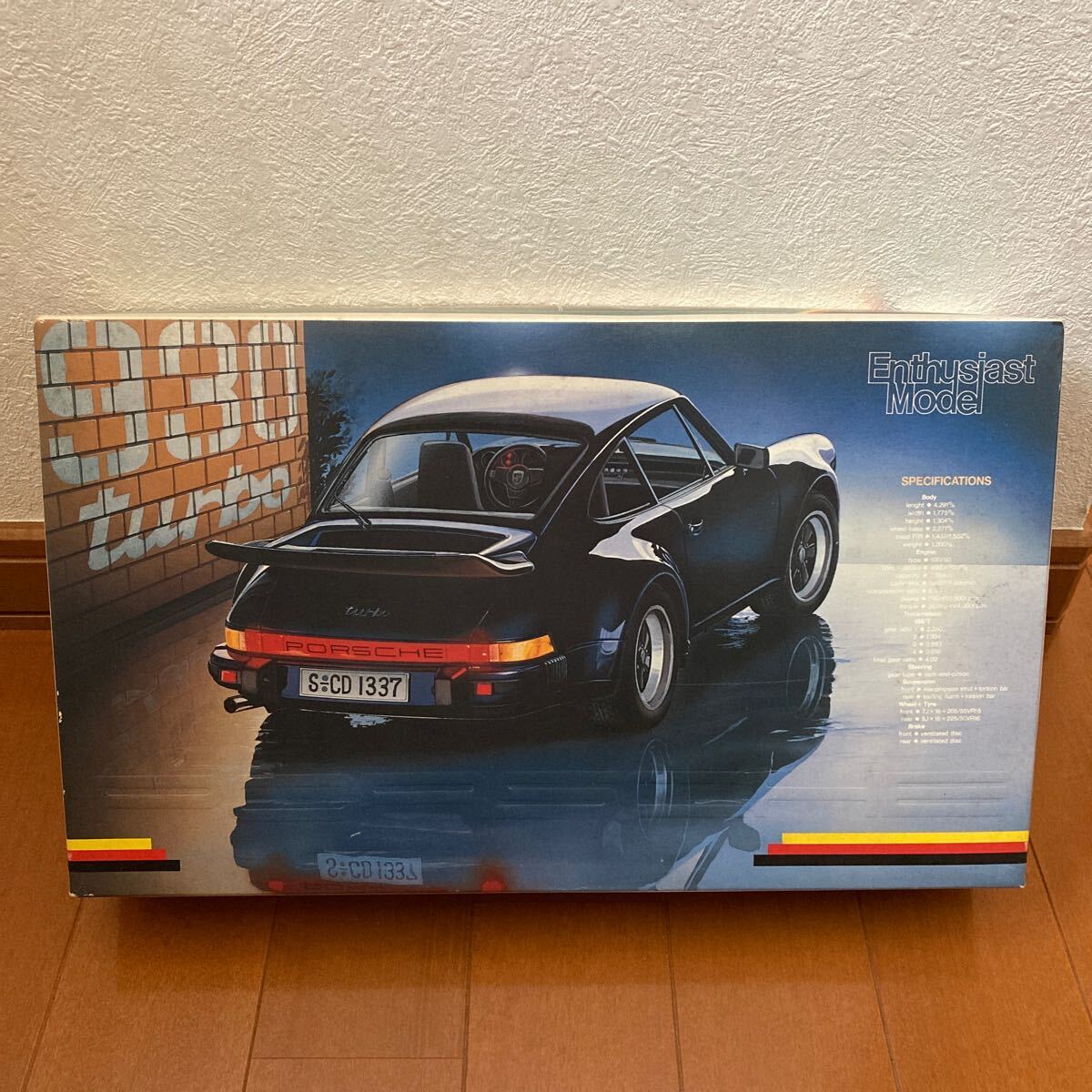 プラモデル PORSCHE ポルシェ930 ターボ '76 1/24エンスージアストモデル 未組立 FUJIMIの画像1