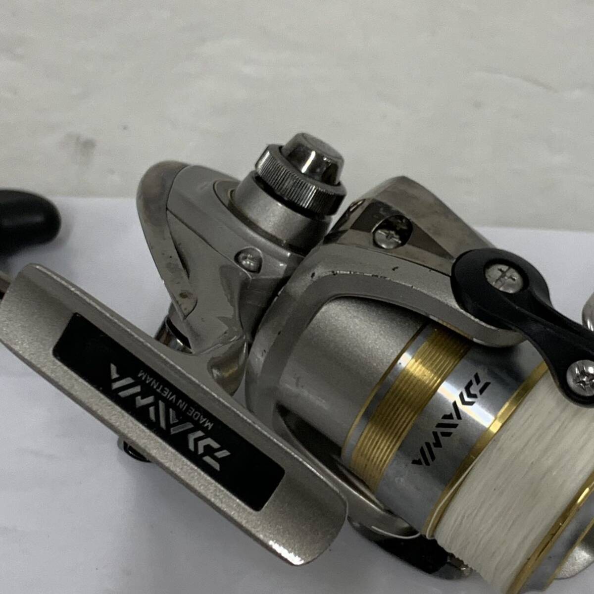 動作ok ダイワ DAIWA CREST 2500 現状品 リール/スピニングリール カ4_画像4