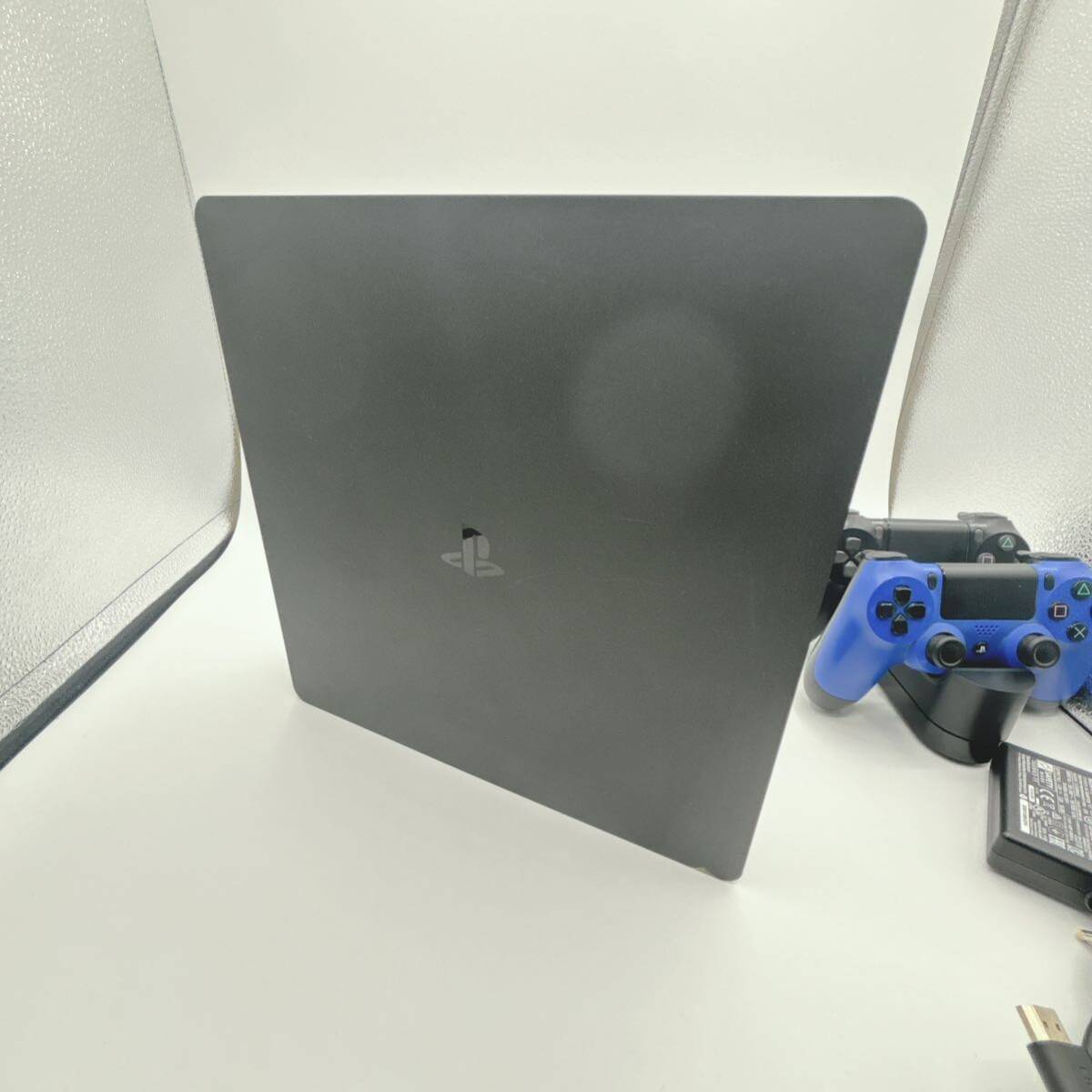 【完動品】薄型PS4　CUH-2000A 　コントローラー2個　純正充電スタンド　SONY ソニー プレステ4 本体　すぐ遊べるセット　送料無料_画像6