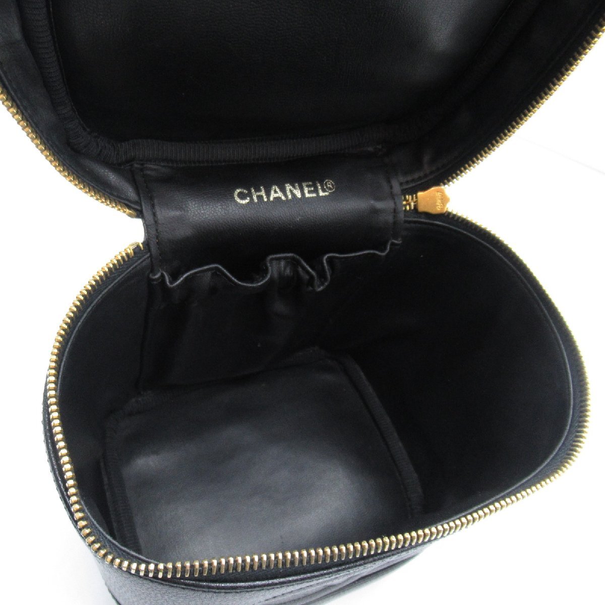 シャネル 縦型バニティ ブランドオフ CHANEL キャビアスキン(グレインドカーフ) ハンドバッグ キャビア 中古 レディース_画像5