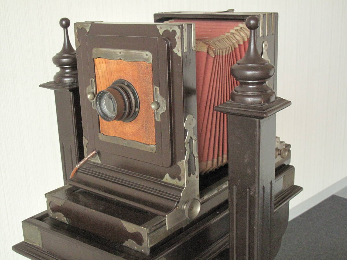  antique camera Anthony lens, Schneider 210 millimeter F4,5 attaching height 138× width 74× depth 74 centimeter stand steel made 