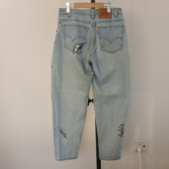 B252 90sビンテージ Levi’s リーバイス 560 デニムパンツ■1990年代製 表記32インチ リメイク ブルー ジーパン ジーンズ 古着 古着卸 激安_画像2