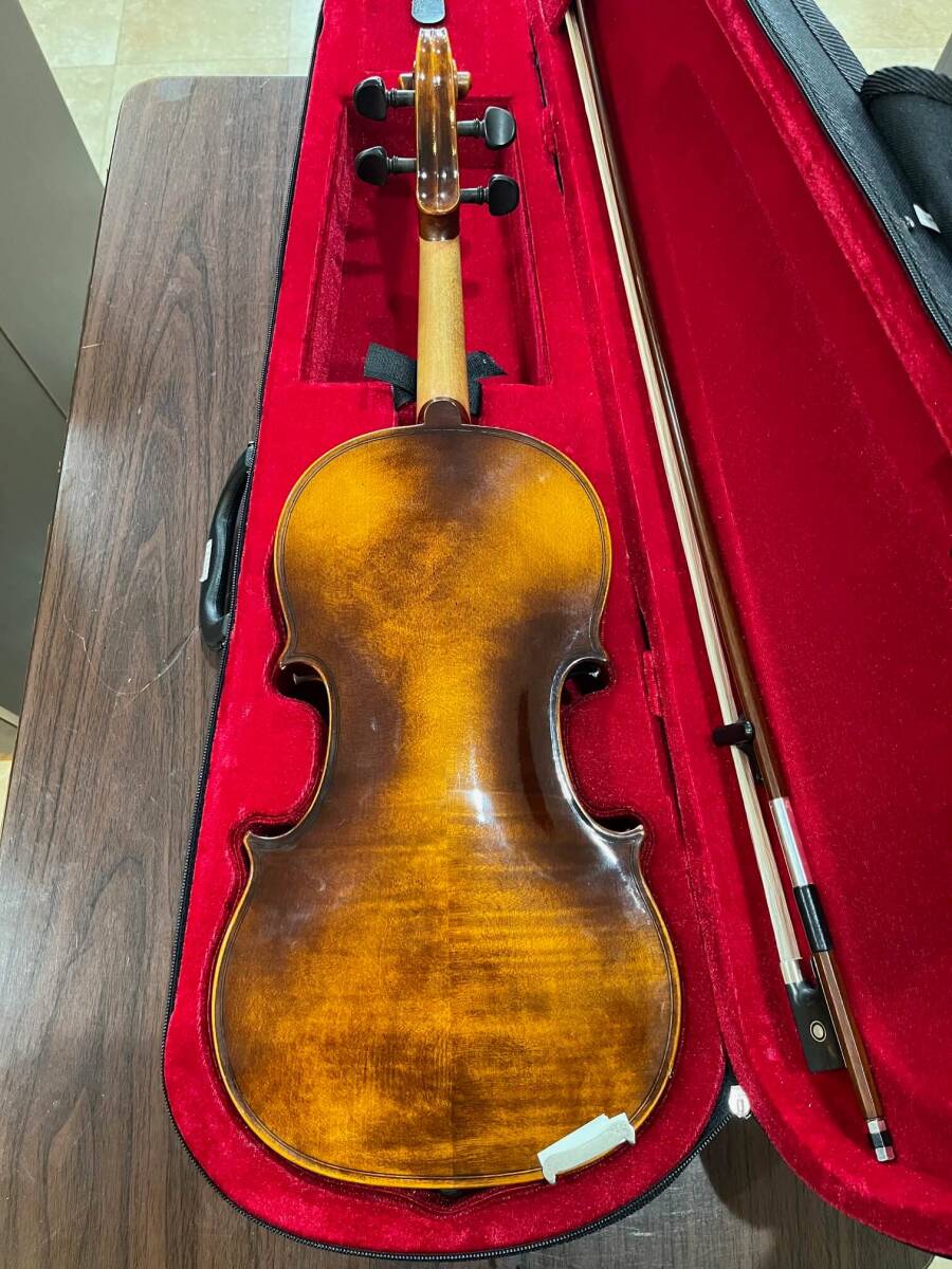 バイオリン【楽器店出品】ドイツ製　カールヘフナーKH62　4/4サイズ　完全整備済　新品弓と新品ケースが付属！　オークション特別価格に！_画像2