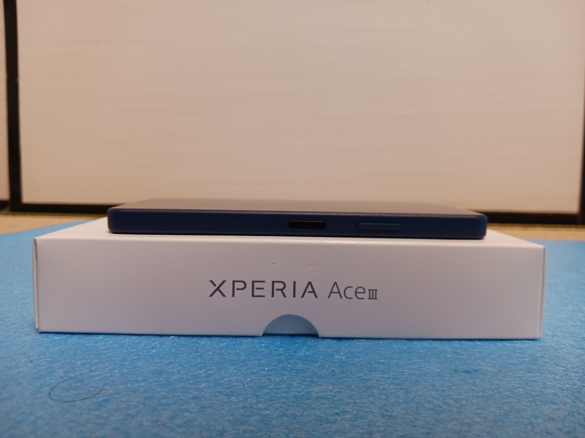 ほぼ未使用 送料込 Xperia Ace III A203SO ブルー SIMロック解除済み バッテリー 良好 DSDV ACE3 白ロム SIMフリー 3