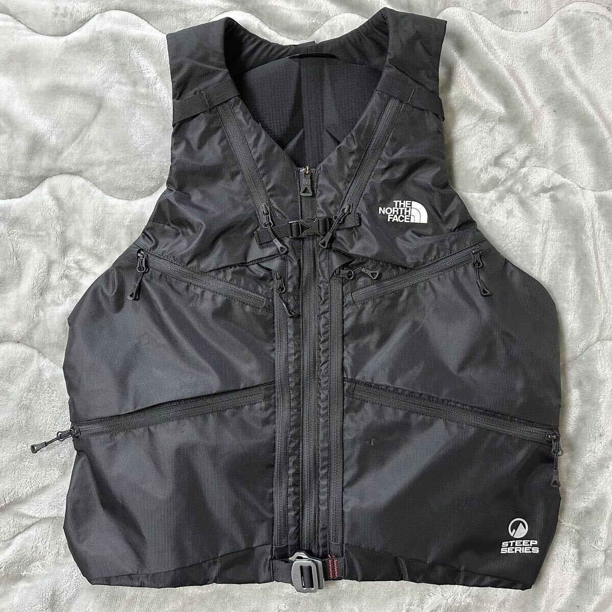 ノースフェイス パウダーガイドベスト 後期型で容量UP!THE NORTH FACE powder guide vest 美品 バックカントリーの画像2