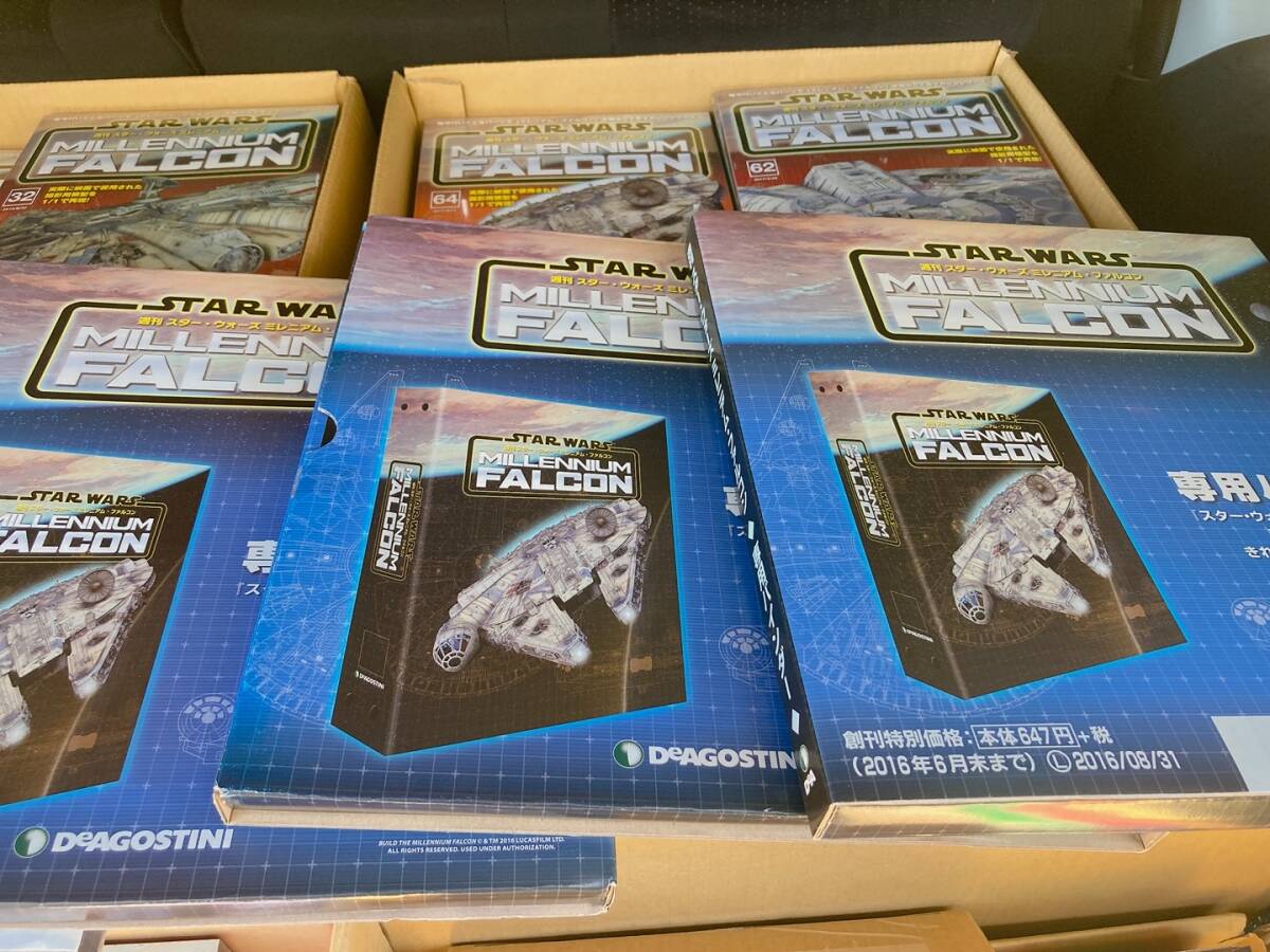 【新品同様】週刊 スター・ウォーズ ミレニアム・ファルコン 全100号＋専用バインダー5冊＋ダース・ベイダー フィギュア/ デアゴスティーニの画像5