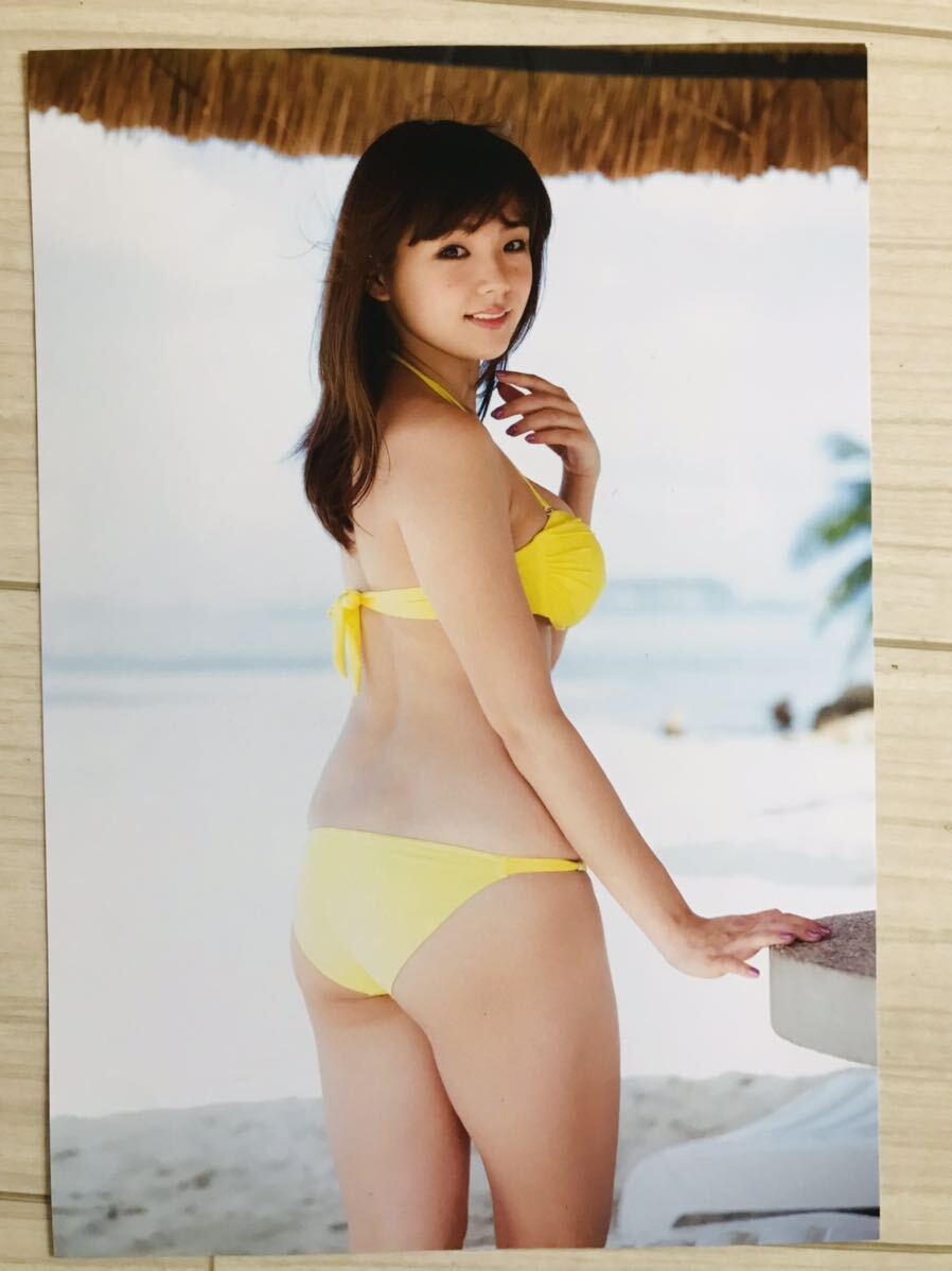 篠崎愛 厚手ラミネート加工 保存用 写真集 切り抜き ロリ巨乳 グラビアアイドル A4 8ページ YC1002_画像6