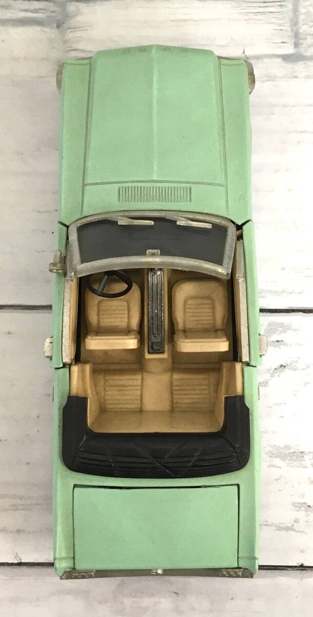 8508K☆ 1964 FORD MUSTANG フォード マスタング コンバーチブル ダイキャスト ミニカー 全長約17.5cm の画像6